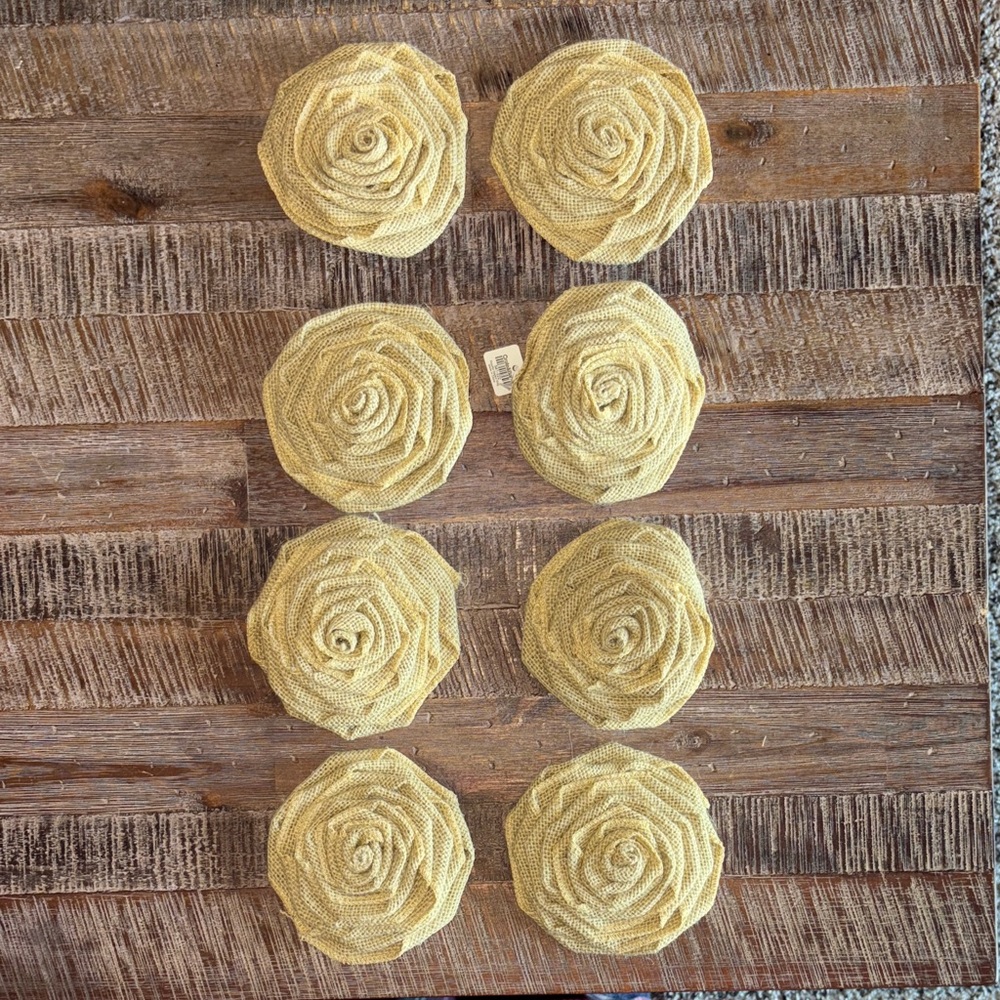 NWT Crate&Barrel Burlap Rosette Napkin Rings